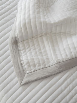 Покрывало 150x205 белый полиэстер - Denastia фото 3