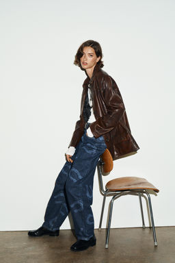 HIGH-WAIST HORSESHOE DETAIL TRF BARREL JEANS - Zara фото 4