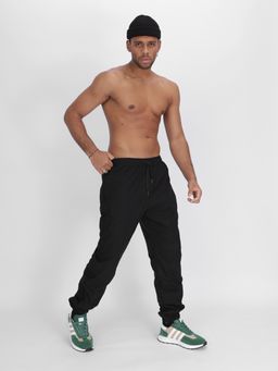 Утепленные спортивные брюки мужские черного цвета 882198Ch - Colannia фото 4