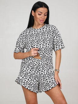 548 ПИЖАМА ЖЕНСКАЯ (шорты) (Молочный с чёрным)