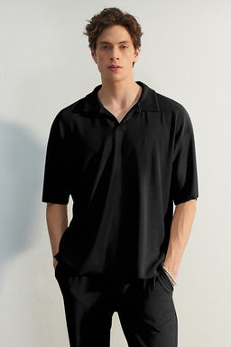 Siyah Oversize/Geni_ Kesim Dokulu K_r__maz Ottoman Polo Yaka T-Shirt TMNSS23PO00020