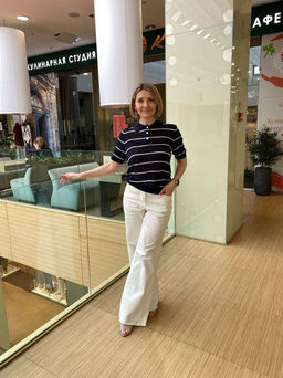 Джинсы клеш с прорезями и необработанным краем из эластичного денима средней плотности - Vilatte фото 9