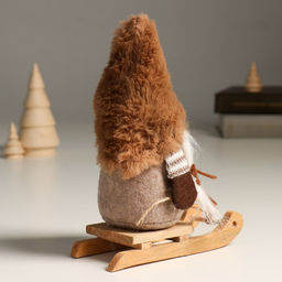 Кукла интерьерная текстильная Бабуся в меховом колпаке на санках, 22.5 см - Simaland фото 4