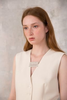 Ожерелье из металла с подвеской - Модные истории фото 4