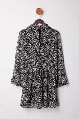 Siyah Geometrik Desenli Etegi Belden Ac?lan Sifon K?sa / Mini Dokuma Elbise TWOAW26EL00300