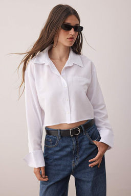 Beyaz Regular Manset Detayl? Dokuma Gomlek TWOAW26GO00005