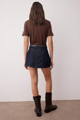 Koyu Mavi Kemer Detayl? Arkas? Etek Gorunumlu Denim Sort Etek TWOAW26SR00020
