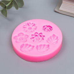 Молд силикононовый «Цветочки и листочки» 6,8 х 6,8 х 1 см