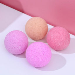 Адвент-календарь "С Новокотием!": бомбочки для ванны 4 шт по 130 г, ароматы лаванда, мёд, вишня, роза