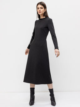 Платье женское миди в цвете фактура на черном