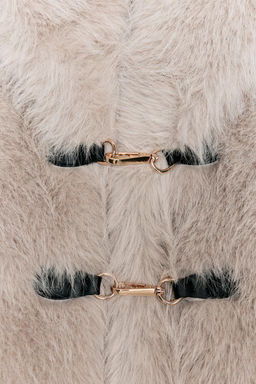 SHORT FAUX FUR COAT WITH TOGGLES - Zara фото 9