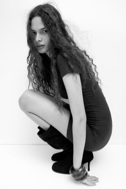 Vestido ajustado con diseno drapeado - H&m фото 4