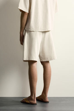 BERMUDA WIDE FIT RAYAS PLIEGUES / Crudo - Zara фото 3