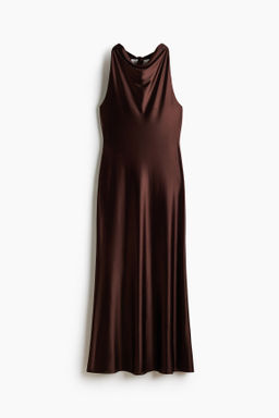 Maxivestido con escote drapeado