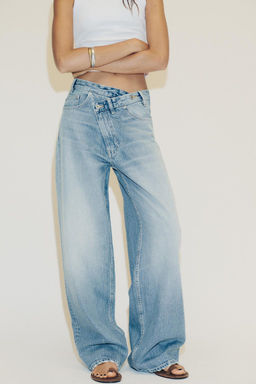 TRF WIDE-LEG HIGH-WAIST JEANS WITH CROSSOVER WAIST - Zara фото 2