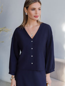 Укороченная блузка с V вырезом из плотного лиоцелла