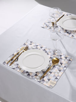 Набор салфеток «Этель. Треугольники», 30×40 см - 2 шт., сатин 110 г/м²