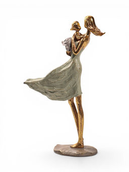 Фигурка декоративная «Мама с дочкой на руках», 20×8×31 см