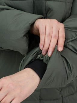 Куртка зимняя женская с капюшоном модная цвета хаки 7651Kh - Visdeer фото 11