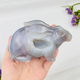 Кролик резной из Агата с жеодой