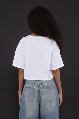 Beyaz %100 Kal?n Pamuklu Premium Crop Bisiklet Yaka Orme T-Shirt TWOSS23TS00038