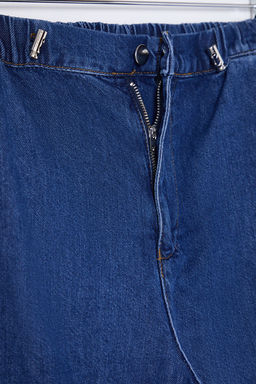 Koyu Mavi Beli Lastikli Yuksek Bel Balon Jogger Jeans TWOSS25JE00008 - Trendyolmilla фото 8