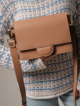 Сумка кожаная Deboro 30574 бежевая нуга