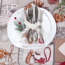 Набор столового белья "Лапландия" Набор столового белья "Лапландия" СБ.135.180/Скатерть: 1шт.-180*145; Салфетка: 6шт-35*35 Наборы столового белья из рогожки