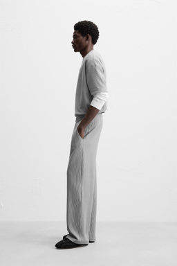 TEXTURED PATCH T-SHIRT - Zara фото 4