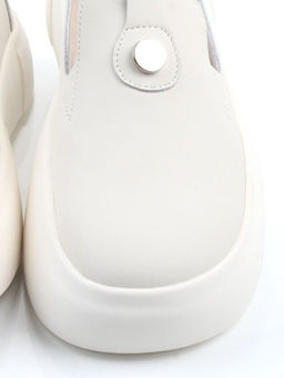 03-M37-15 MILK Полуботинки женские (натуральная кожа)