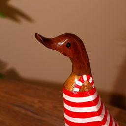 Сувенир «Утка в купальнике», 25 см, дерево