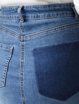 Джинсовая юбка миди с разрезом из эластичного облегченного денима - Vilatte фото 3