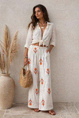 Beyaz Cicek Nak?sl? Astarl? Lastikli Genis Paca Pantolon TWOSS26PL00222