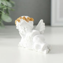 Фигурка полистоун Белоснежный ангел обнимает сердечко с узорами, 9?4.5?5 см