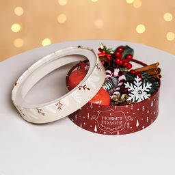 Коробка подарочная новогодняя с окном «С Новым годом» 18×18×6 см