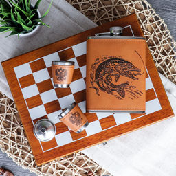 Фляжка 200 мл с шахматами + 2 стопки 25 мл, открывашка, воронка / FL-181 /уп 20/ - Галеонтрейд фото 16