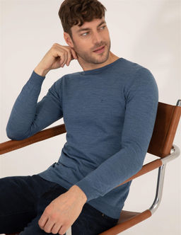Mavi Slim Fit Bisiklet Yaka Y_n Kar___ml_ Basic Triko Kazak