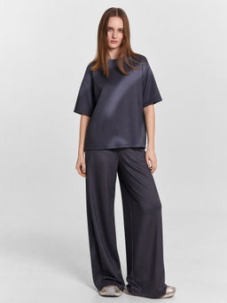 Комплект женский графитовый: брюки и футболка графит 192532