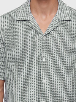 Regular Fit Desenli Erkek G?mlek