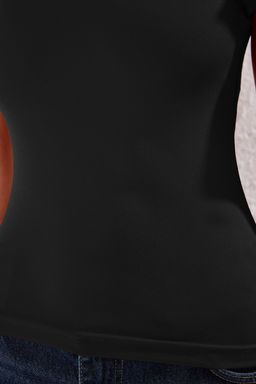 Siyah Asimetrik Yaka Baglama Detayl? Esnek Orme Bluz TWOSS25BZ00400