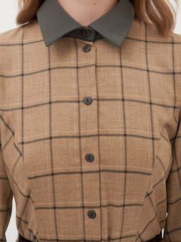 Платье с контрастным воротником и поясом - Tantino фото 4