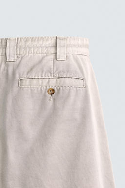 PANTAL?N CHINO STRAIGHT FIT LAVADO EFECTO VINTAGE / Beige claro