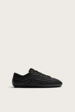 ZAPATILLA ACOLCHADA / Negro - Zara фото 3