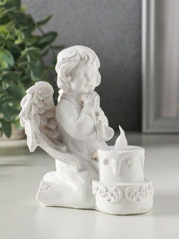 Фигурка светящаяся полистоун Белоснежный ангел с двухъярусным тортом, 7.7?8.5?11.5 см