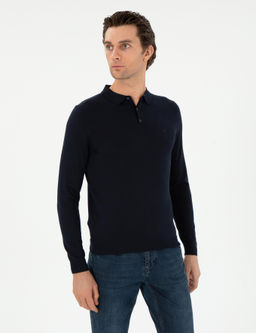 Темно-синий базовый свитер узкого кроя