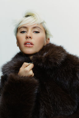 SHORT FAUX FUR COAT - Zara фото 17