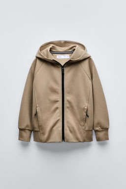 SPORTY SWEATSHIRT WITH ZIP