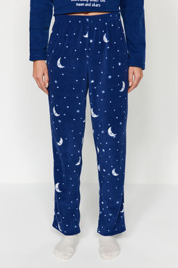 Trendyolmilla Lacivert Galaksi Desenli Polar K?sl?k Orme Pijama Tak?m? THMAW24PT00027