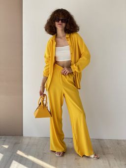 9406 Костюм летний в цвете шафран