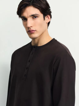 Контрастный лонгслив хенли / Zarina  фото 7